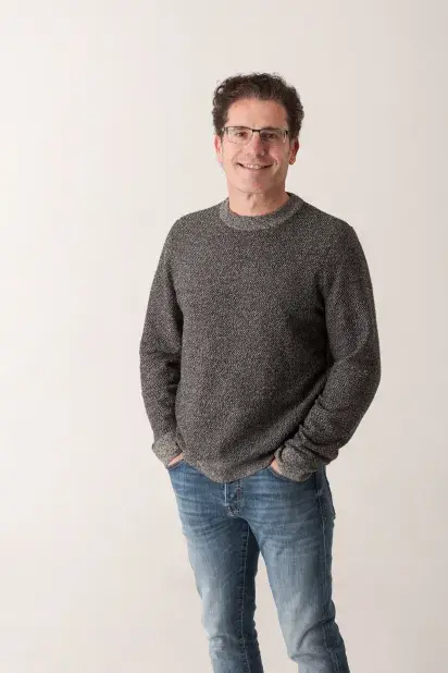 Sola Martínez, Daniel